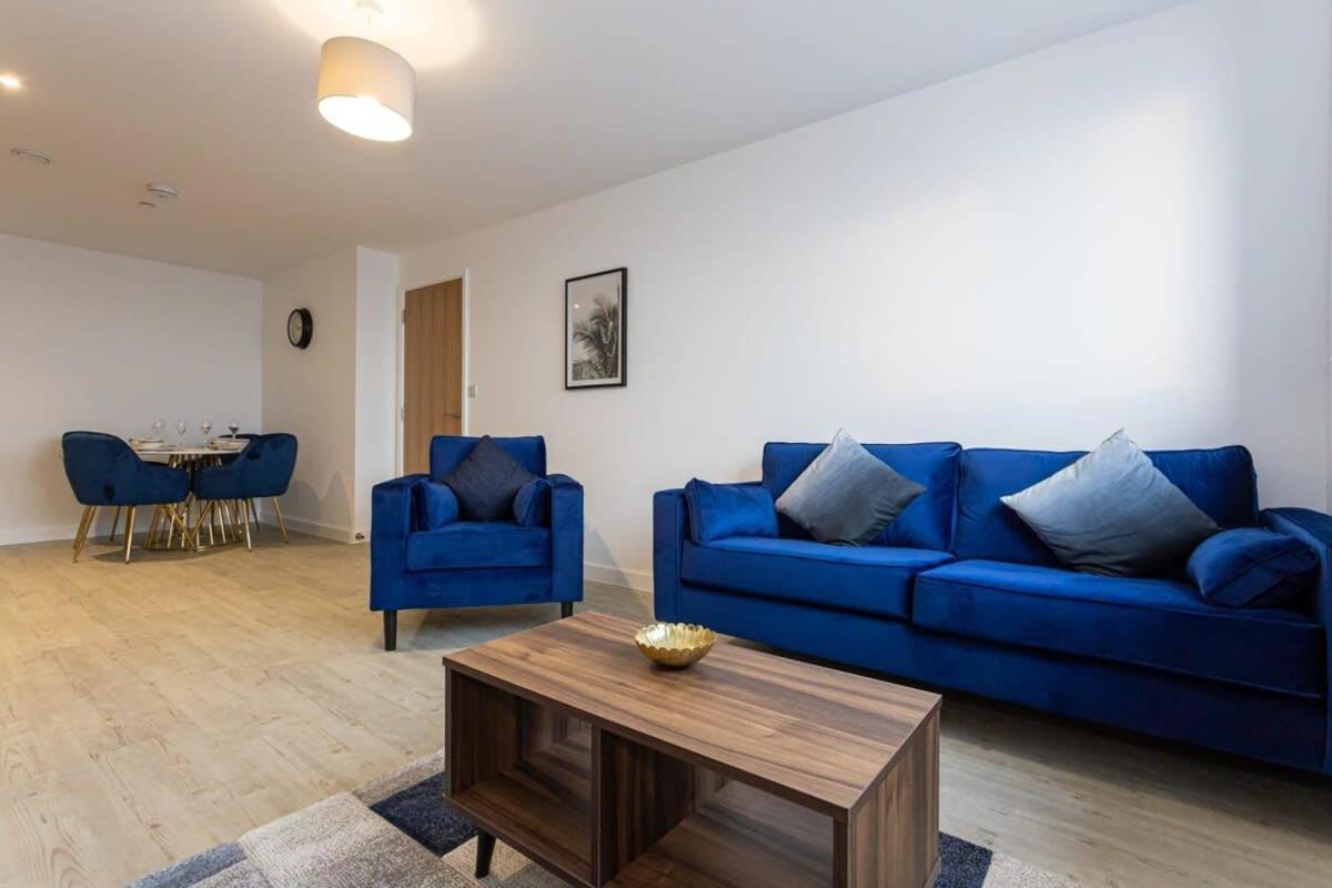 Modern 2 Bed Salford Apartment Stunning Views Manchester Dış mekan fotoğraf